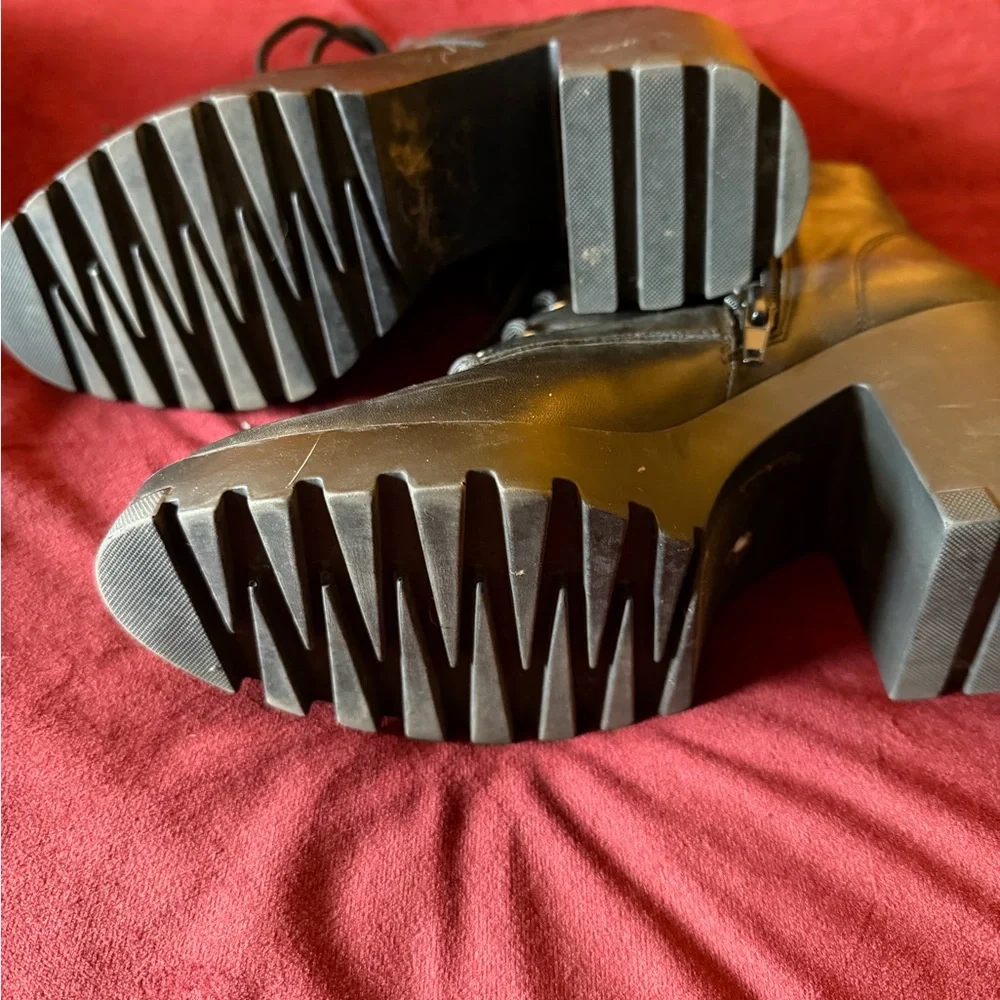 BP Black Heeled Boots - Picture 3 of 7